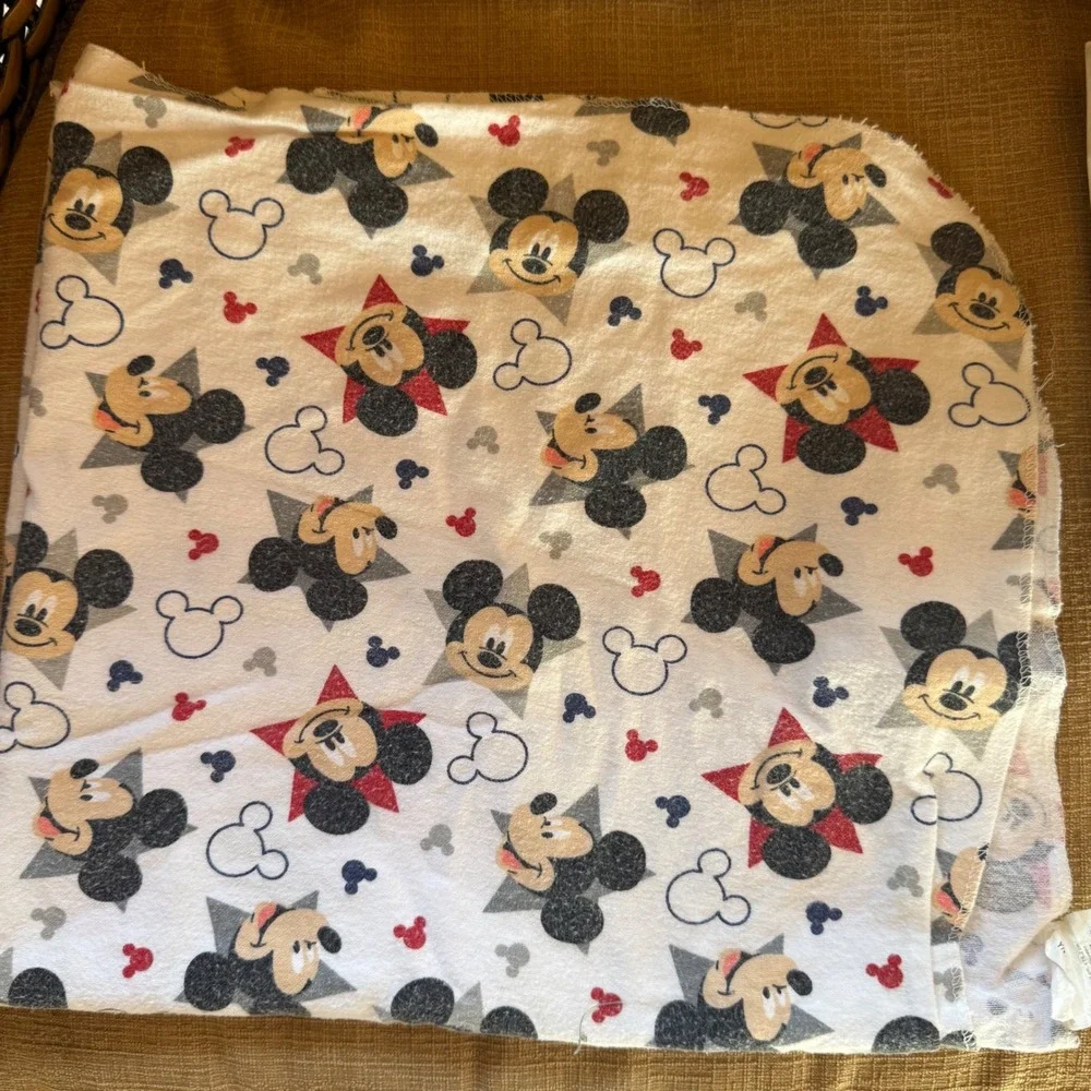 Disney Baby Mickey Mouse Receiving Blanket Red White Blue Star 100% Cotton 25x28